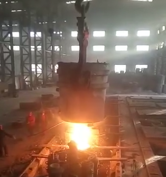 電熱絲生產車間操作一，熔煉
